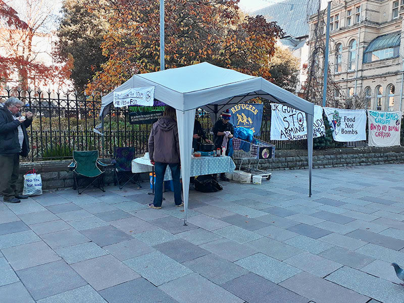 Stall, Food Not Bombs