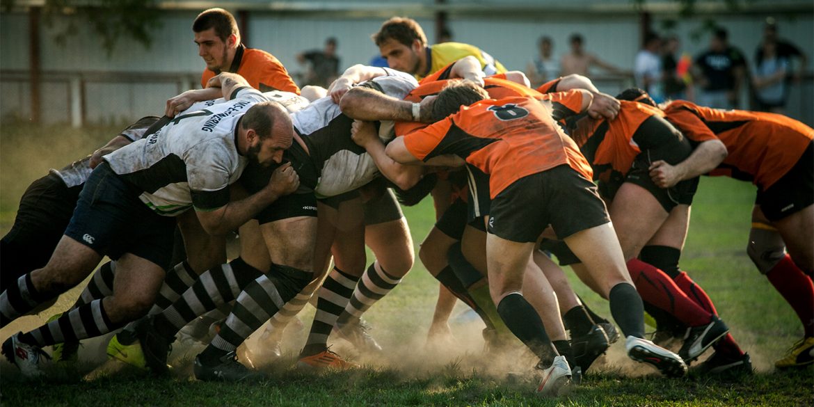 Rugby players in a scrum