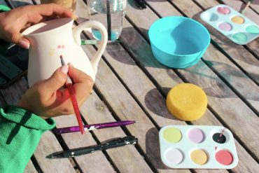 Painting pottery at a craft session can improve mindful wellbeing