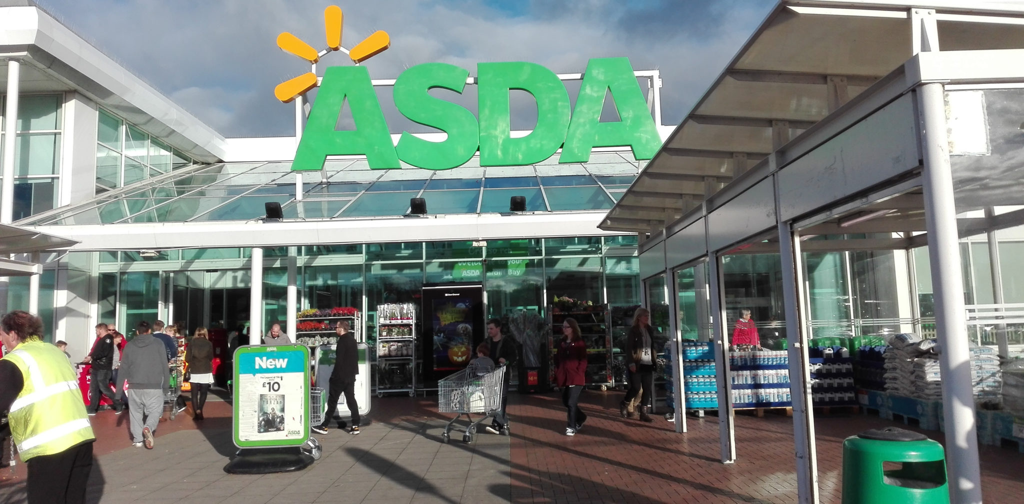 Asda card machine breakdown creates twitter storm InterCardiff