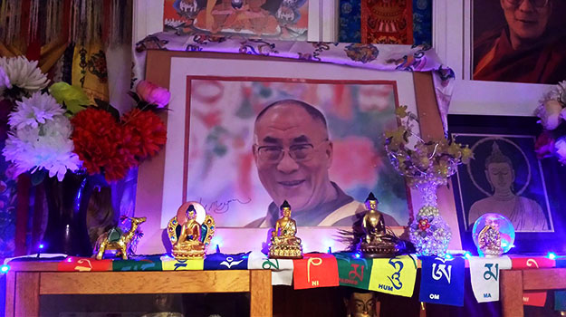 dalailama-cardiff-monk