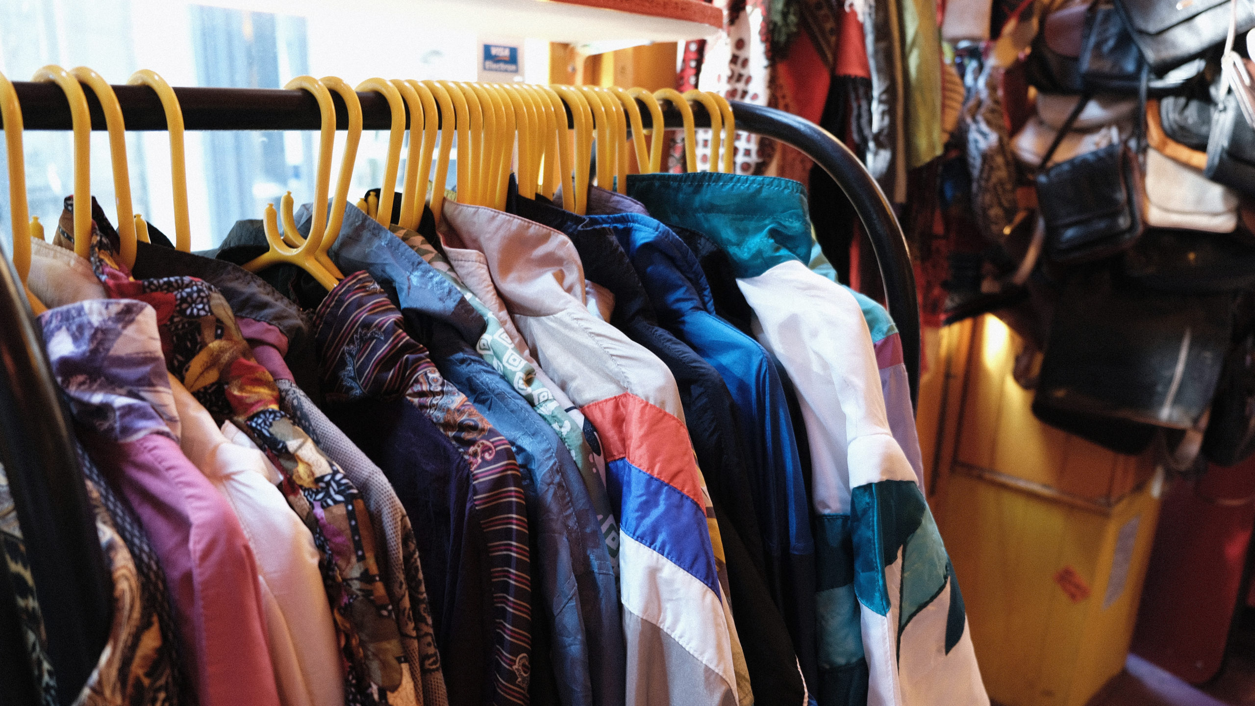 Five vintage clothing stores deserved to visit in Cardiff