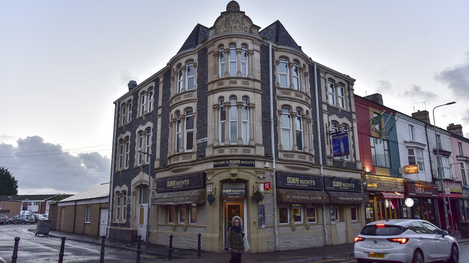 The Royal Exchange was shut in 2009. It changed to Robin's Bar/KC's Bar/Sultan Grill House and is now called Dubai Nights