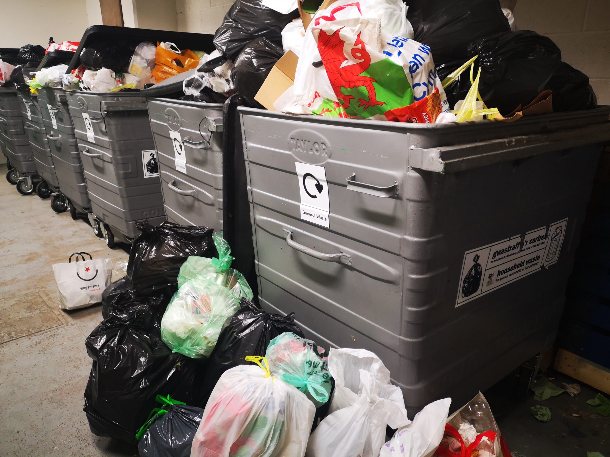 Aldi's new eco campaign aims to reduce singleuse plastic bags