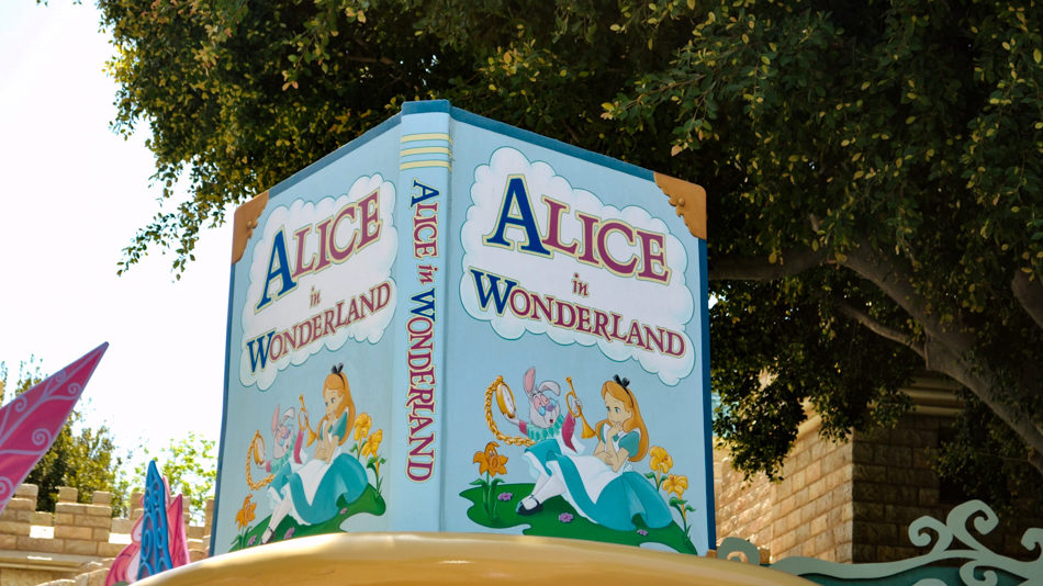 Alice in wonderland book disease