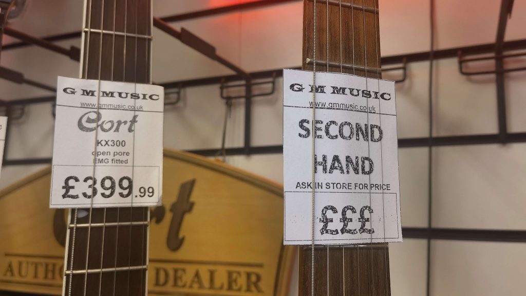 Here is a second hand guitar on sale, the price of which could be negociated with Jake in GM Music.