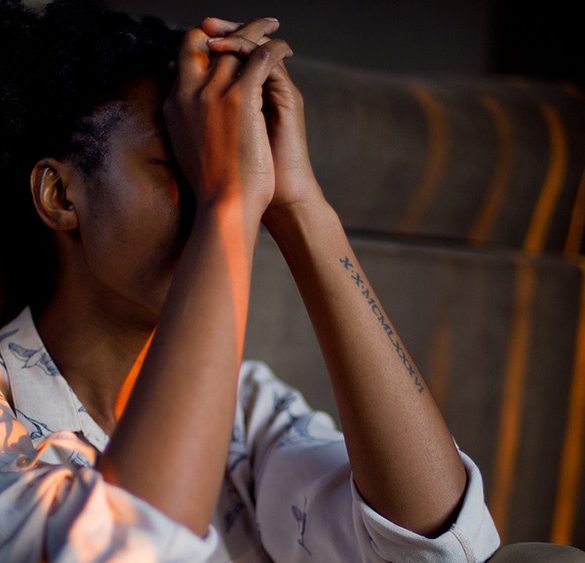 Chinese students in the UK face a range of cultural barriers that stop them from seeking mental health support. Picture credit: Pixabay.