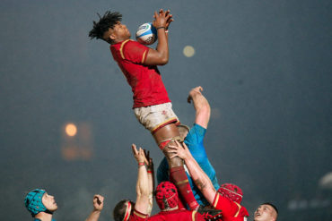 Max Williams claims line out ball against Italy