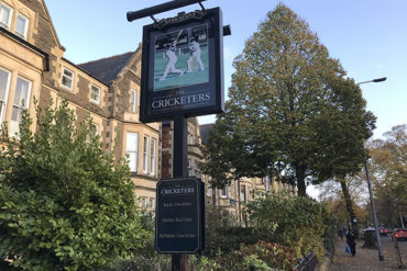 The Cricketers sign